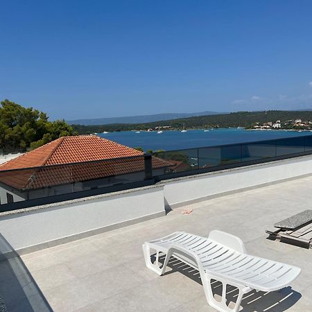 Heart Of Loviste Apartment Exterior foto