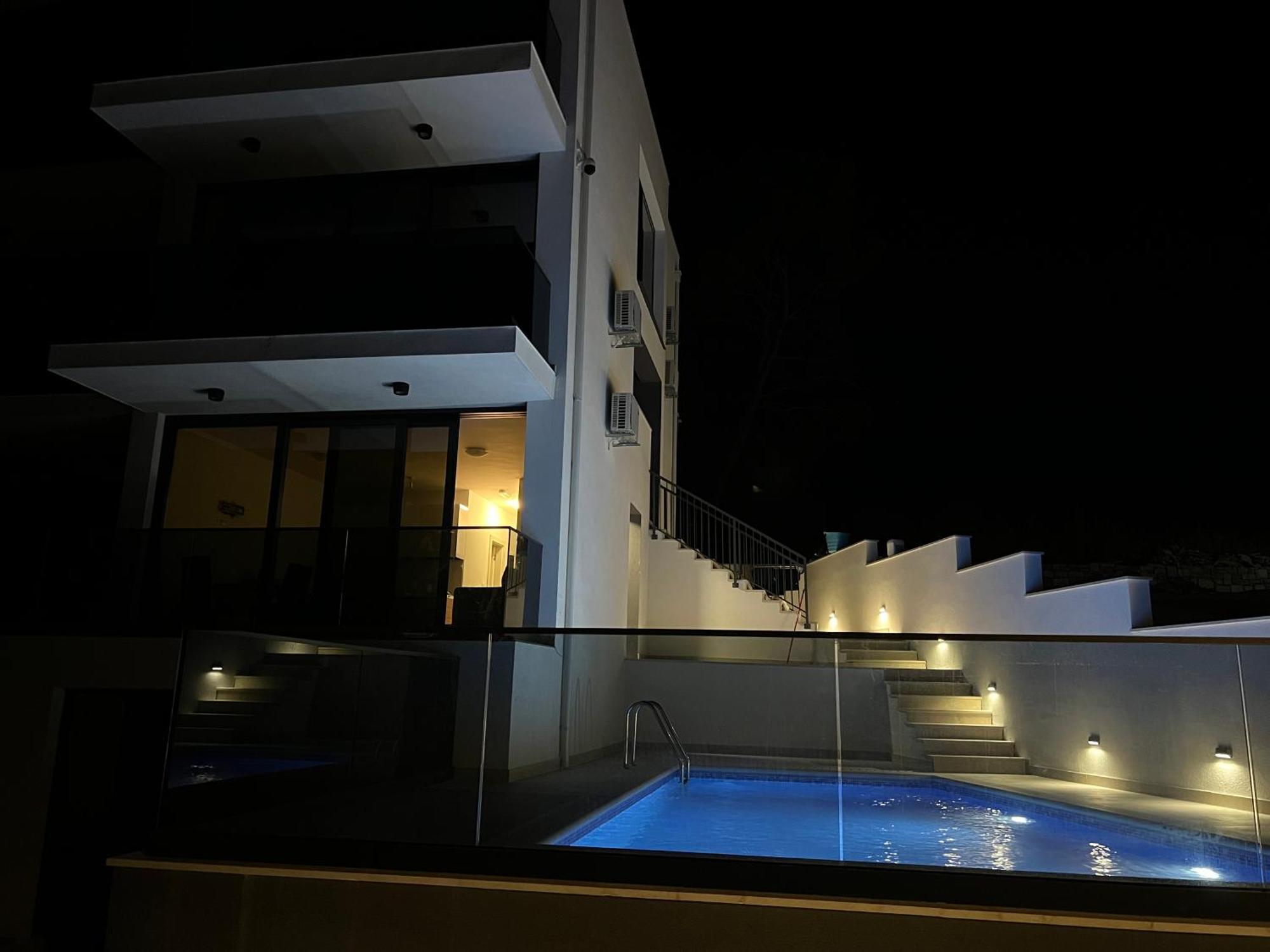 Heart Of Loviste Apartment Exterior foto